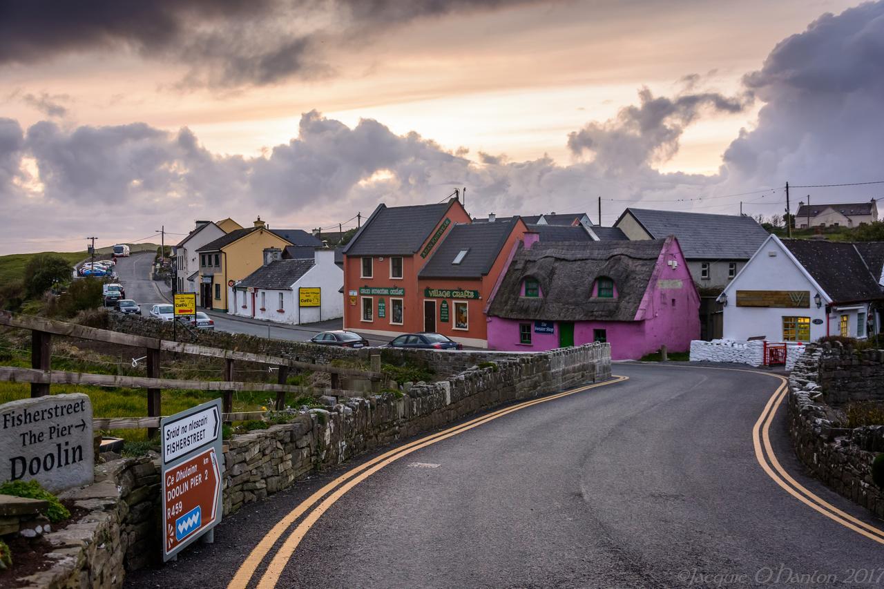 The Pipers Rest Hotel Doolin Kültér fotó